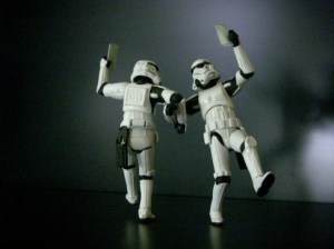 storm_trooper_small_talk-713x534